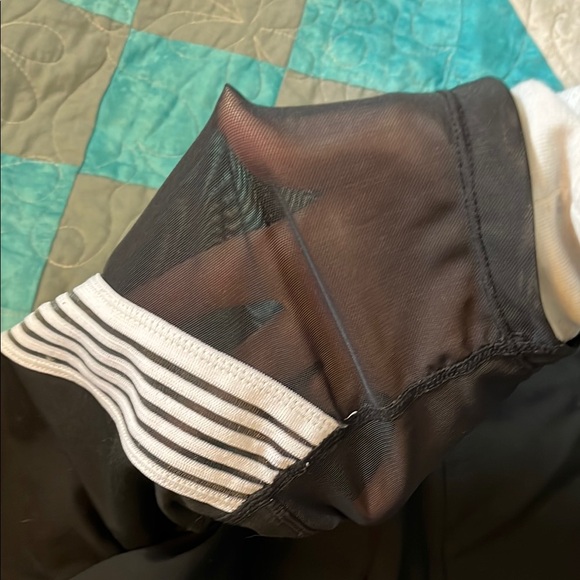 Black and White Striped Athletic Leggings - Picture 4 of 4